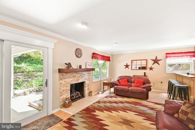 7309 WESTWOOD DR, Frederick, MD 21701