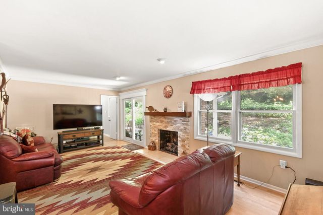 7309 WESTWOOD DR, Frederick, MD 21701