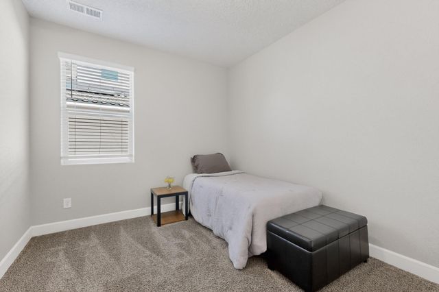 4528 Skyline Loop NE, Rio Rancho, NM 87144