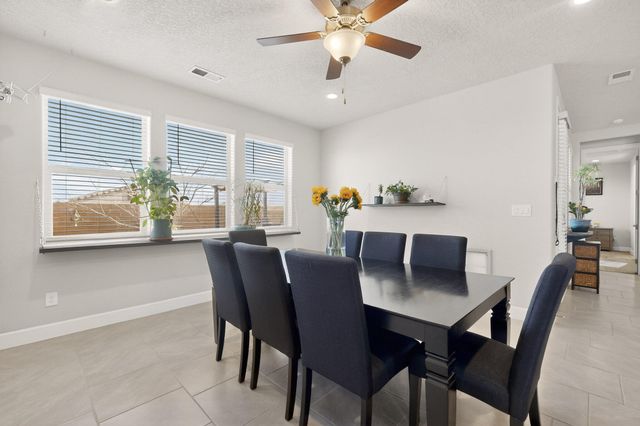 4528 Skyline Loop NE, Rio Rancho, NM 87144