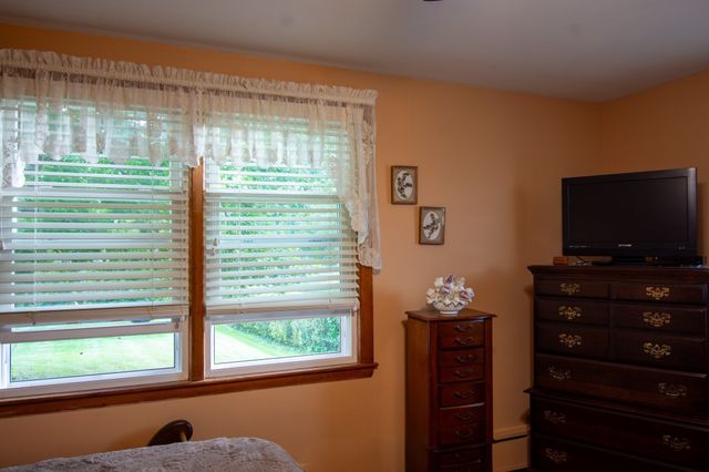 69 Airport Rd, Dudley, MA 01571