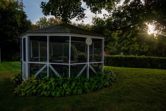 69 Airport Rd, Dudley, MA 01571