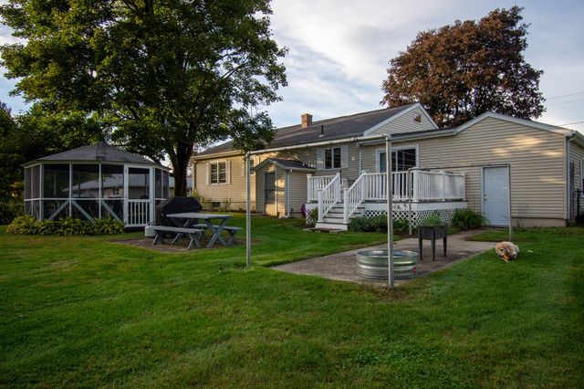 69 Airport Rd, Dudley, MA 01571