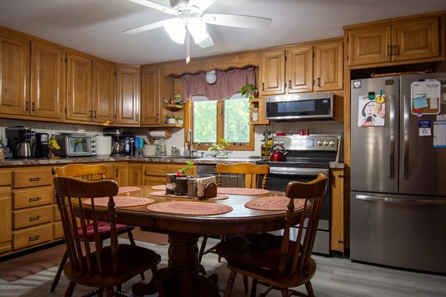 69 Airport Rd, Dudley, MA 01571