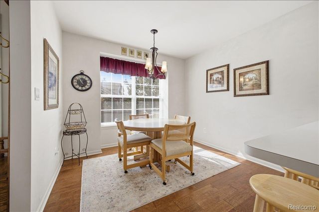 10324 Champions Circle 44, Grand Blanc Charter Township, MI 48439