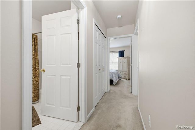 10324 Champions Circle 44, Grand Blanc Charter Township, MI 48439