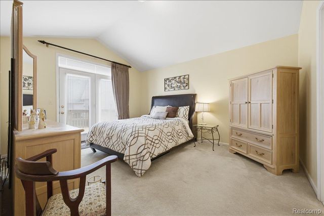 10324 Champions Circle 44, Grand Blanc Charter Township, MI 48439