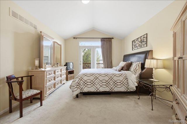 10324 Champions Circle 44, Grand Blanc Charter Township, MI 48439