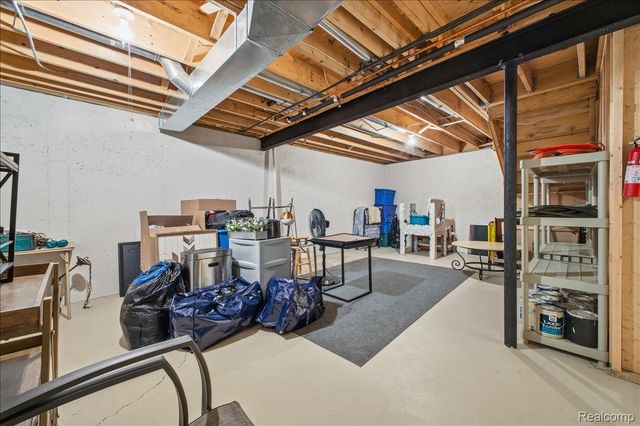 10324 Champions Circle 44, Grand Blanc Charter Township, MI 48439