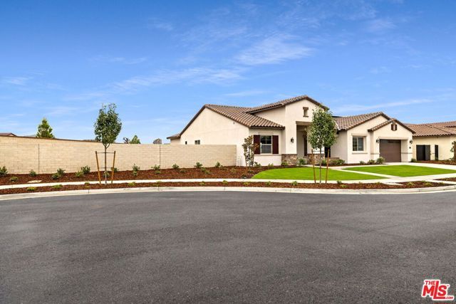 3604 Pathway Court, Bakersfield, CA 93311