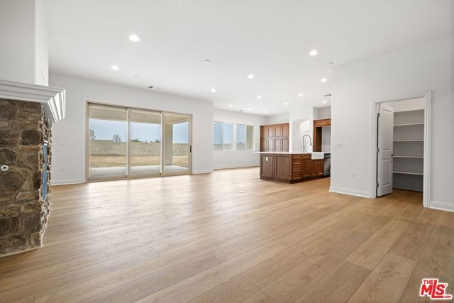 3604 Pathway Court, Bakersfield, CA 93311