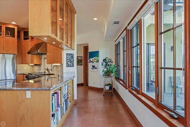 20 Mosswood Ct, Copperopolis, CA 95228