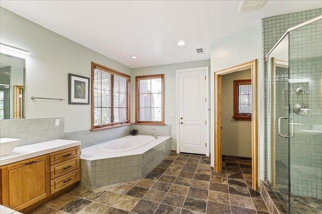 20 Mosswood Ct, Copperopolis, CA 95228