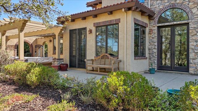 20 Mosswood Ct, Copperopolis, CA 95228