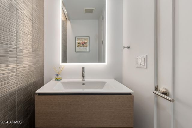 1341 E POMELO GROVE Lane, Phoenix, AZ 85014