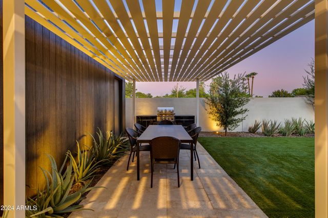 1341 E POMELO GROVE Lane, Phoenix, AZ 85014