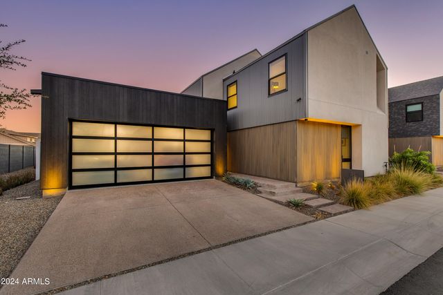 1341 E POMELO GROVE Lane, Phoenix, AZ 85014