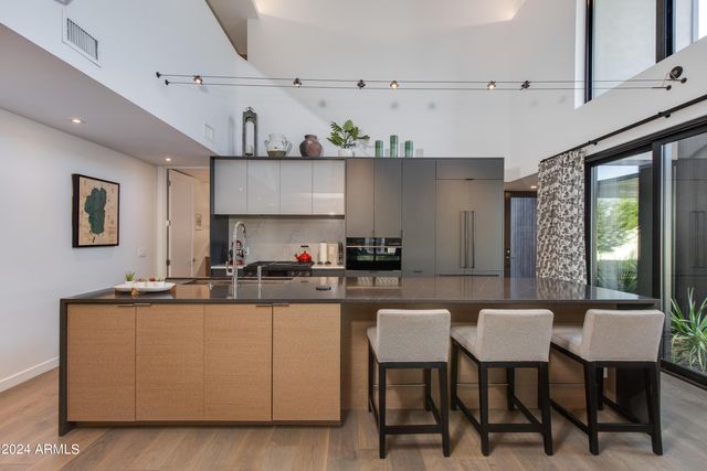 1341 E POMELO GROVE Lane, Phoenix, AZ 85014