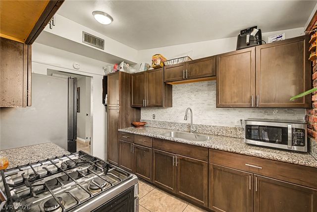 4773 East Harmon Avenue, Las Vegas, NV 89121