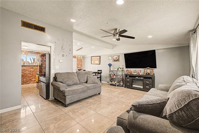 4773 East Harmon Avenue, Las Vegas, NV 89121