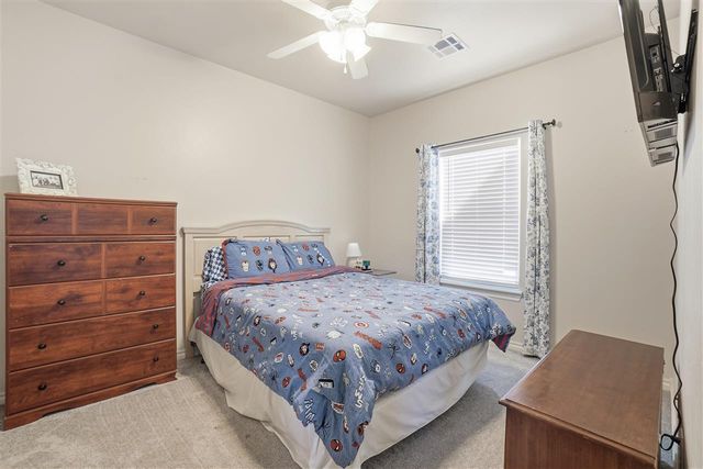 214 NW Sandstone Ave, Cache, OK 73527