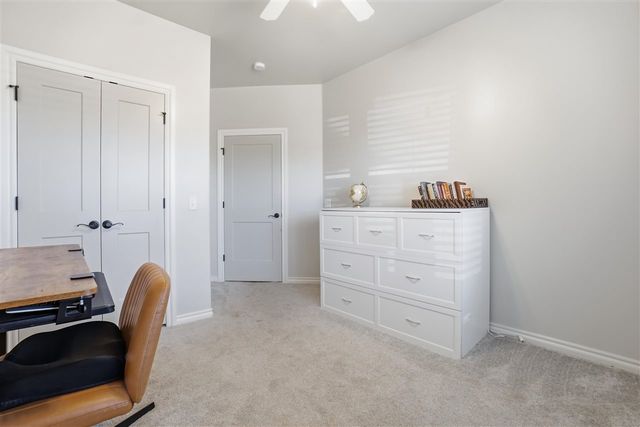 214 NW Sandstone Ave, Cache, OK 73527