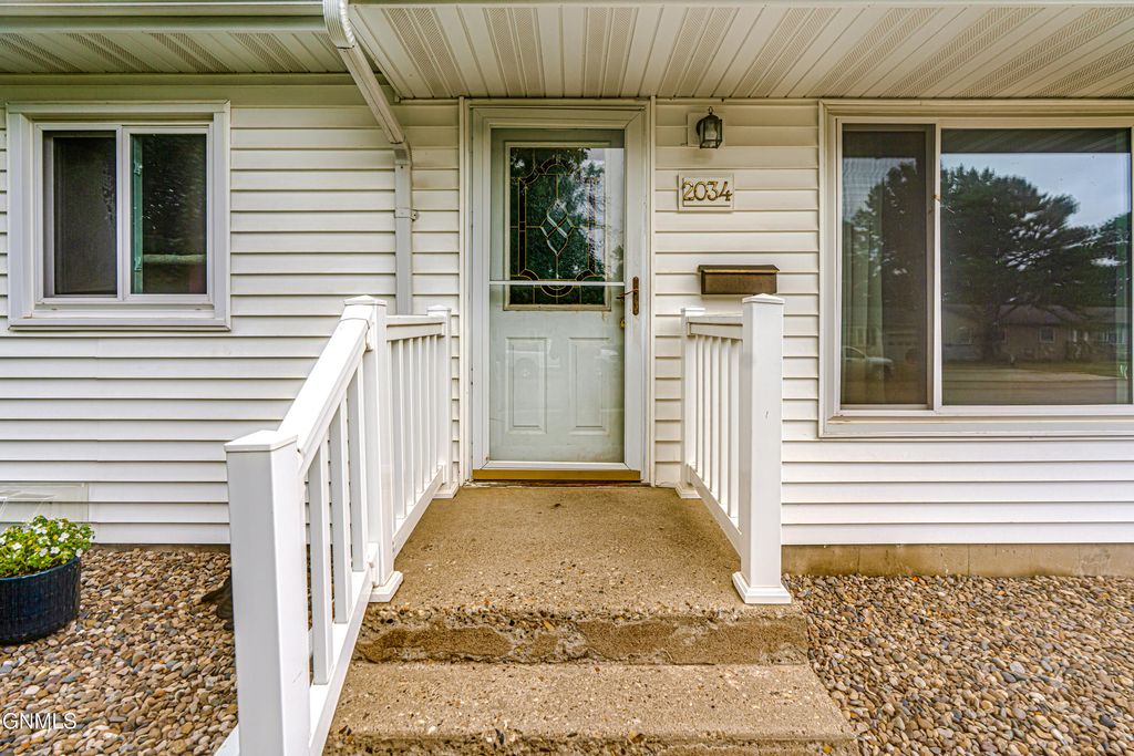 2034 Saint Benedict Drive, Bismarck, ND 58501 photo 3