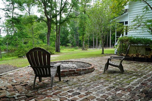 160 Comanche Dr., Georgetown, SC 29440