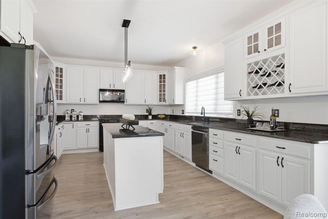 16565 Sherwood Lane, Northville, MI 48168