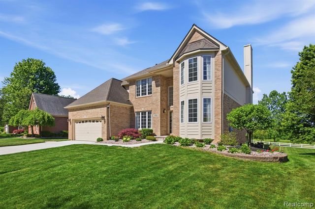 16565 Sherwood Lane, Northville, MI 48168