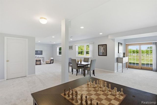 16565 Sherwood Lane, Northville, MI 48168