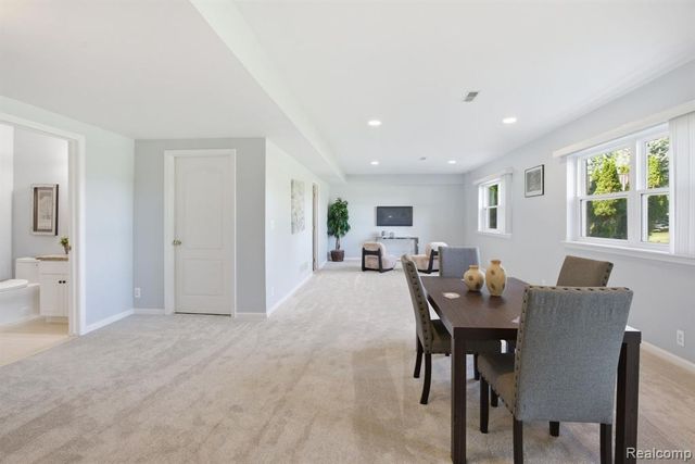 16565 Sherwood Lane, Northville, MI 48168