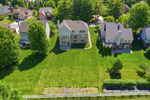 16565 Sherwood Lane, Northville, MI 48168