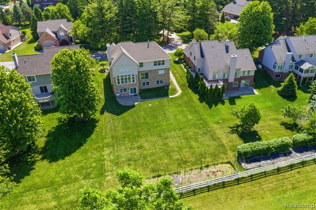 16565 Sherwood Lane, Northville, MI 48168