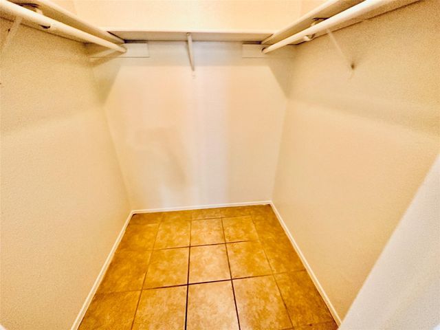 5305 Woodland Oaks CT, Austin, TX 78744