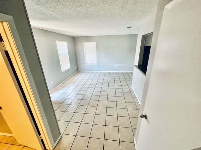 5305 Woodland Oaks CT, Austin, TX 78744
