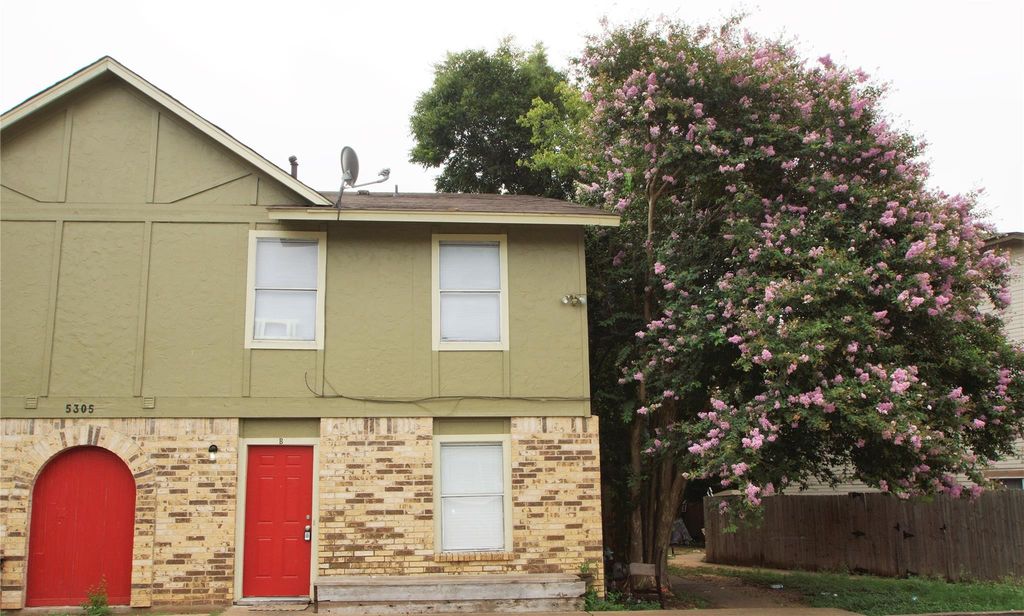 5305 Woodland Oaks CT, Austin, TX 78744