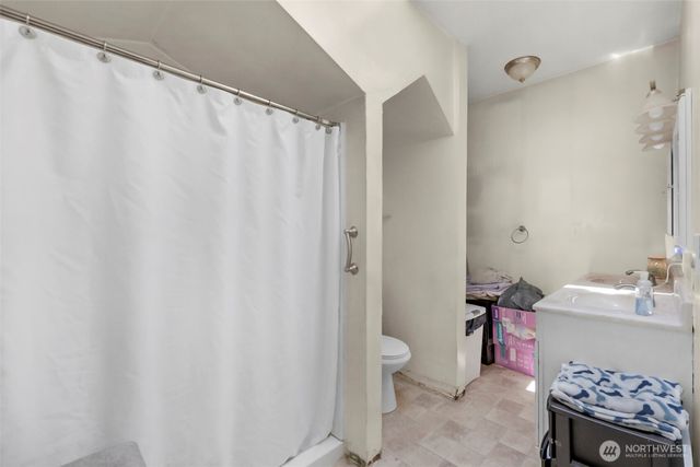 3710 E I Street, Tacoma, WA 98404