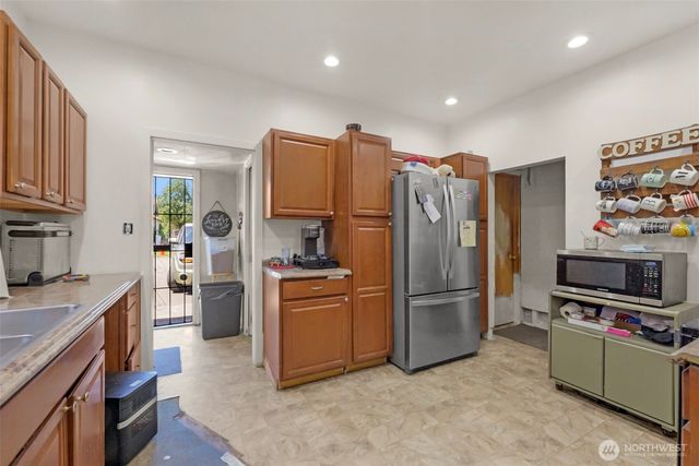 3710 E I Street, Tacoma, WA 98404