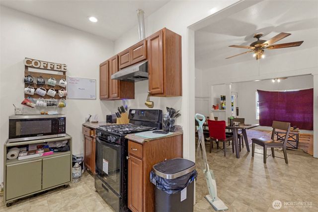 3710 E I Street, Tacoma, WA 98404