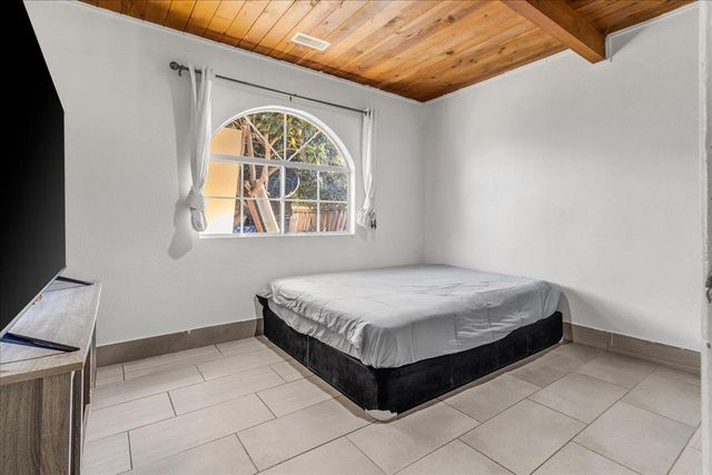 1238 Granada Avenue, Salinas, CA 93906