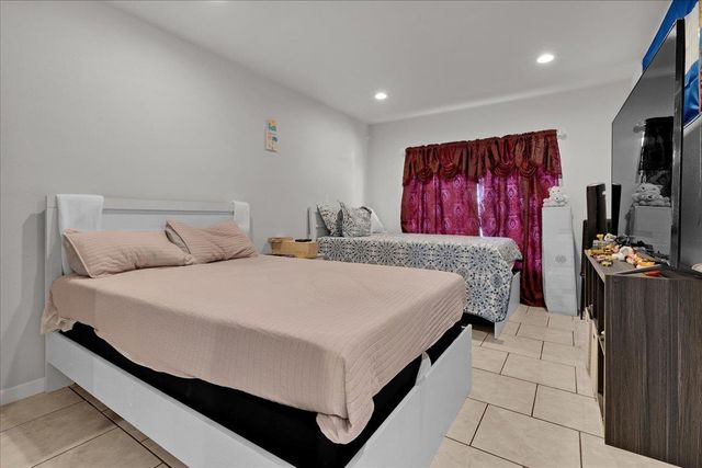 1238 Granada Avenue, Salinas, CA 93906