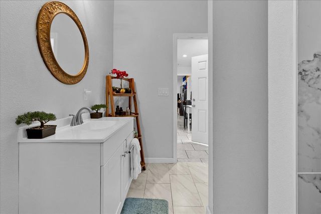 1238 Granada Avenue, Salinas, CA 93906