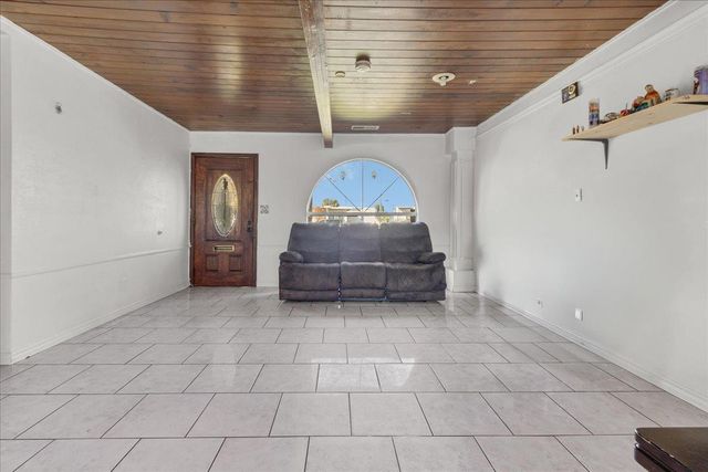 1238 Granada Avenue, Salinas, CA 93906