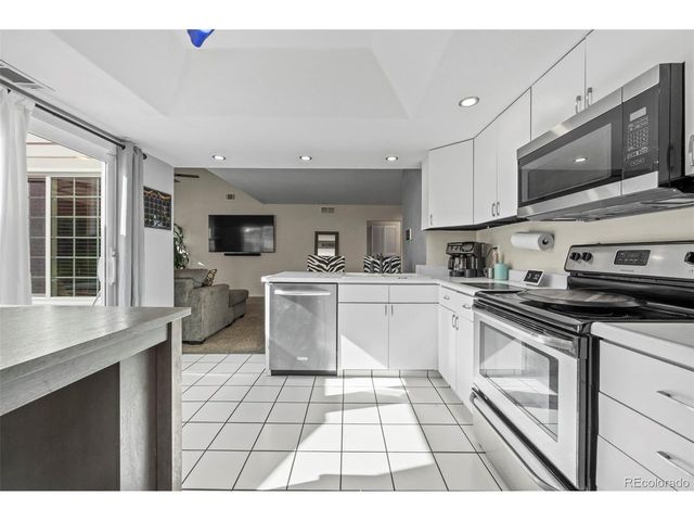 2101 S Victor St B, Aurora, CO 80014