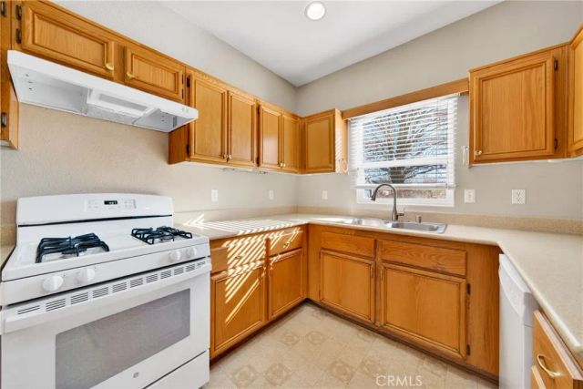 43865 Gingham, Lancaster, CA 93535