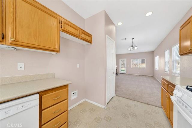 43865 Gingham, Lancaster, CA 93535