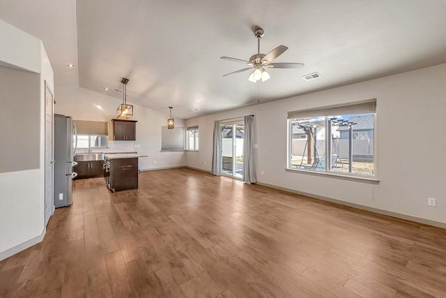 458 Arenosa Street, Grand Junction, CO 81504