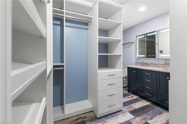 2221 Wolfsnare RD, Virginia Beach, VA 23454