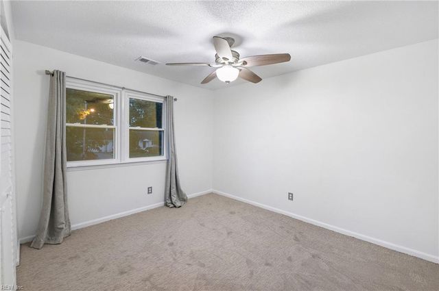 2221 Wolfsnare RD, Virginia Beach, VA 23454